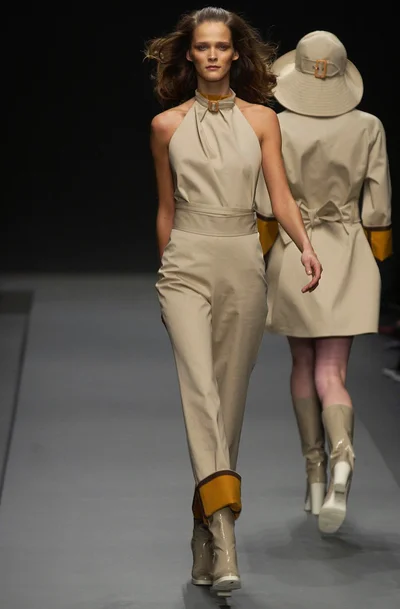 Look 3